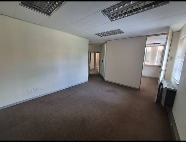 44M² OFFICE TO LET IN RIVONIA